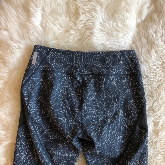 Zella High Waist Live-In Printed Mesh Legging Gray - Picture 9 of 10